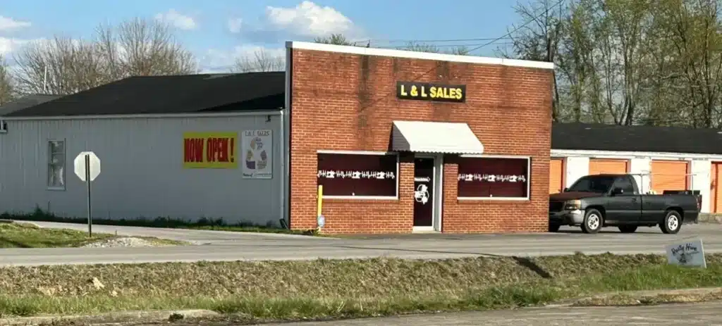 Quilt quilting services Clarkson KY at L&L Sales